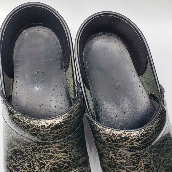 Dansko black with silver clogs sze 41 US size 10.5-11 - Picture 5 of 16